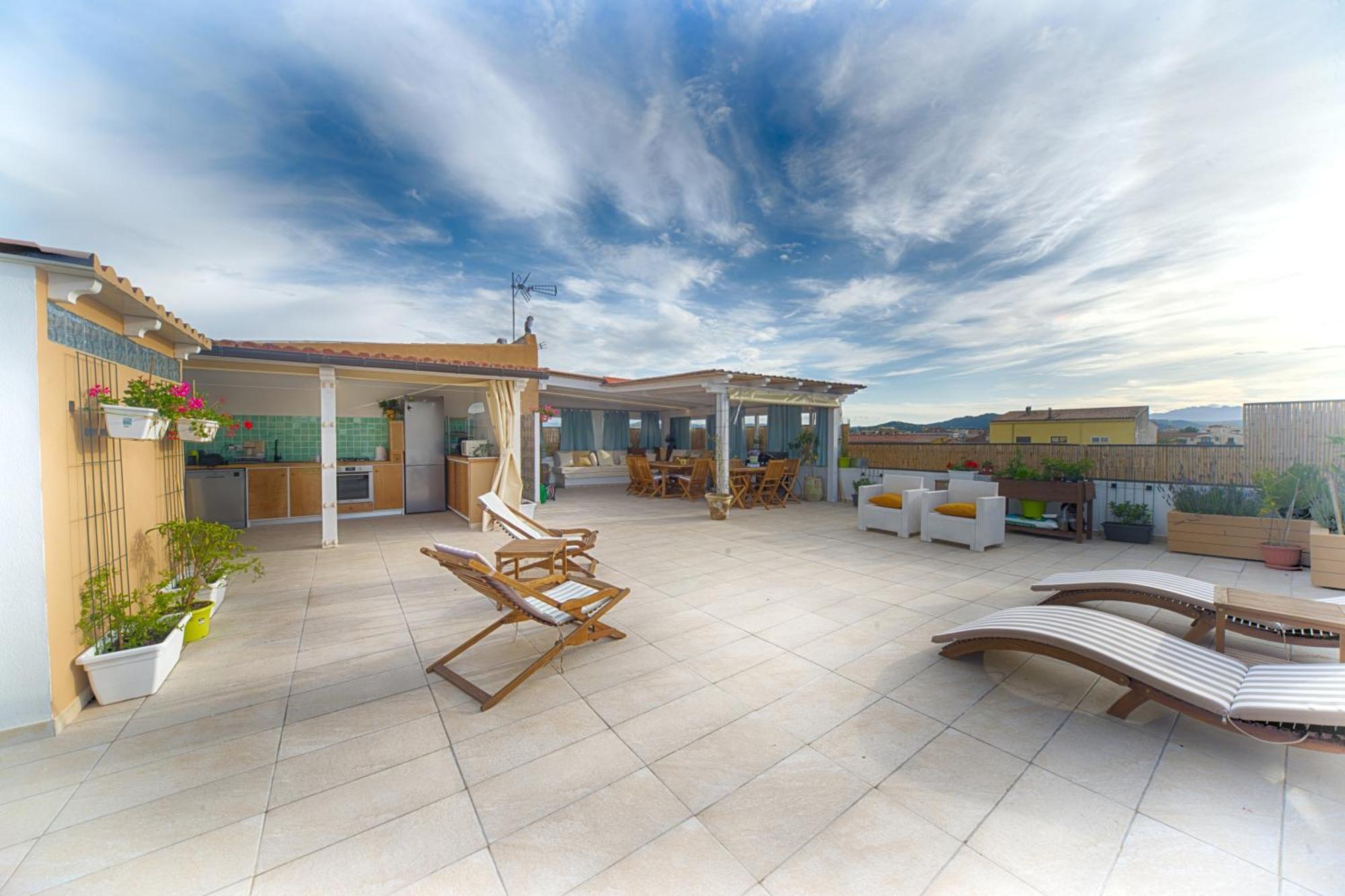 Terrace Rooms Olbia Center Екстер'єр фото